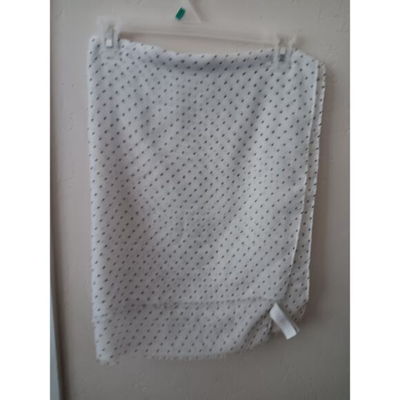 Old Navy White W/black Polka Dots Scraf Wrap, EUC - Picture 2 of 6
